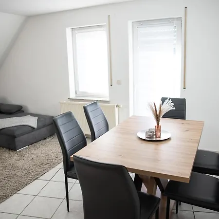 公寓 Casa Loma I Ganzes Mit Balkon 腓特烈港